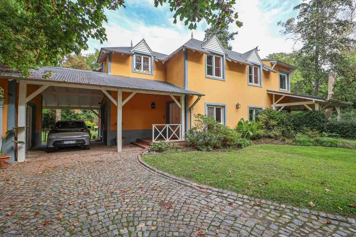 VENDE CASA C PILETA Y PARQUE EN GOLF CLUB ARGENTIN 4