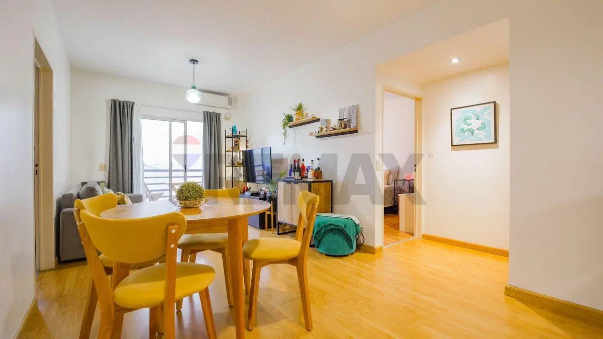 Venta - Dto 2 AMB con Balcón - Colegiales 5