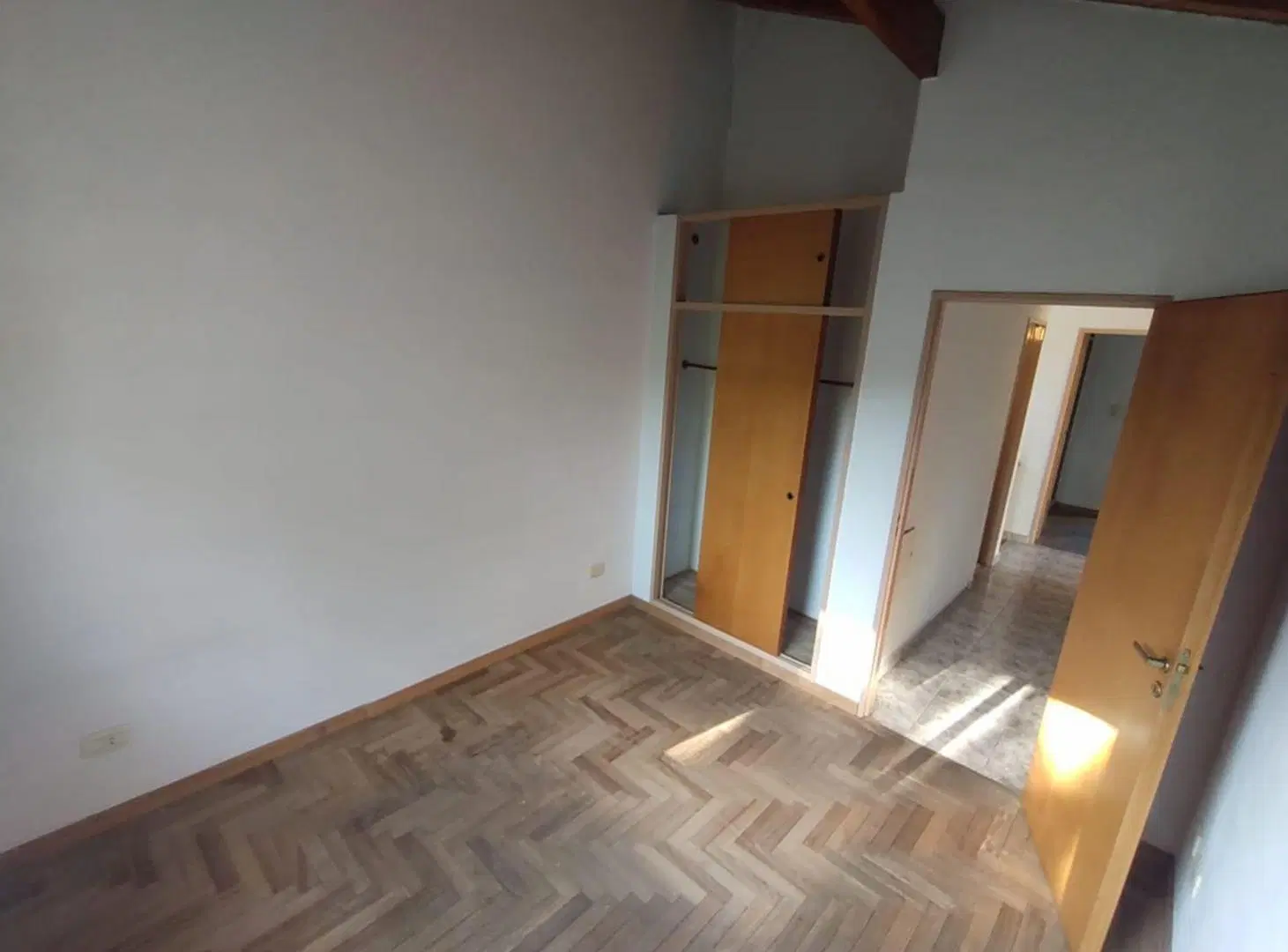 Dpto 4 amb,3 bañosTRIPLEX  200m2 3