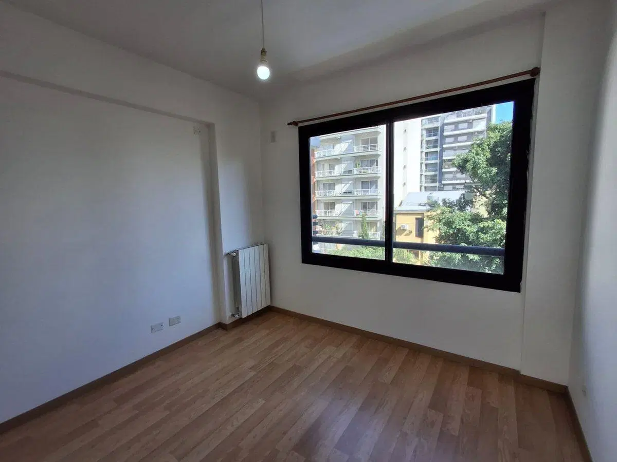 Departamento en alquiler en V.Urquiza 2 amb c/seg 3