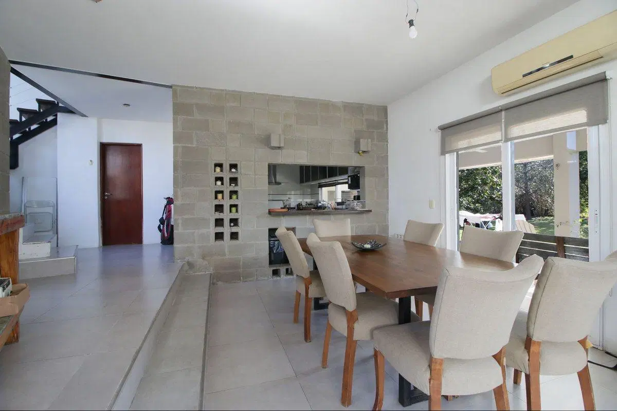 Casa 4 dormitorios + escritorio - Apto credito 5