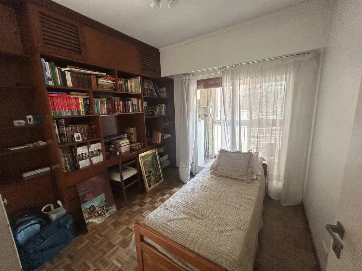 VENDE DEPARTAMENTO 3 AMB Y DEP Y BALCON EN FLORES 4