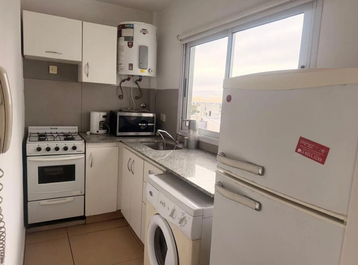 Moderno Dpto 2 Amb. amoblado en Caseros con Garage 3