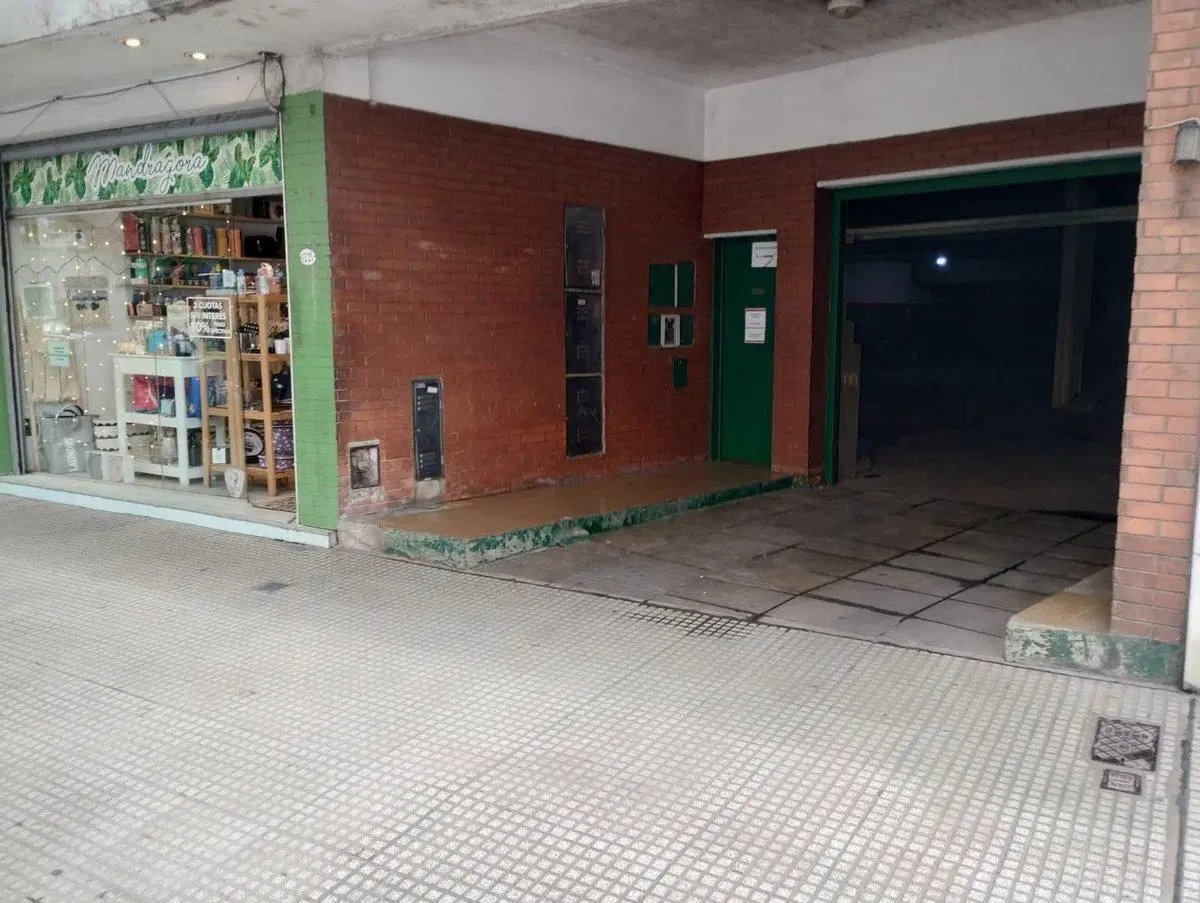 Cochera Barracas excelente oportunidad ! 4