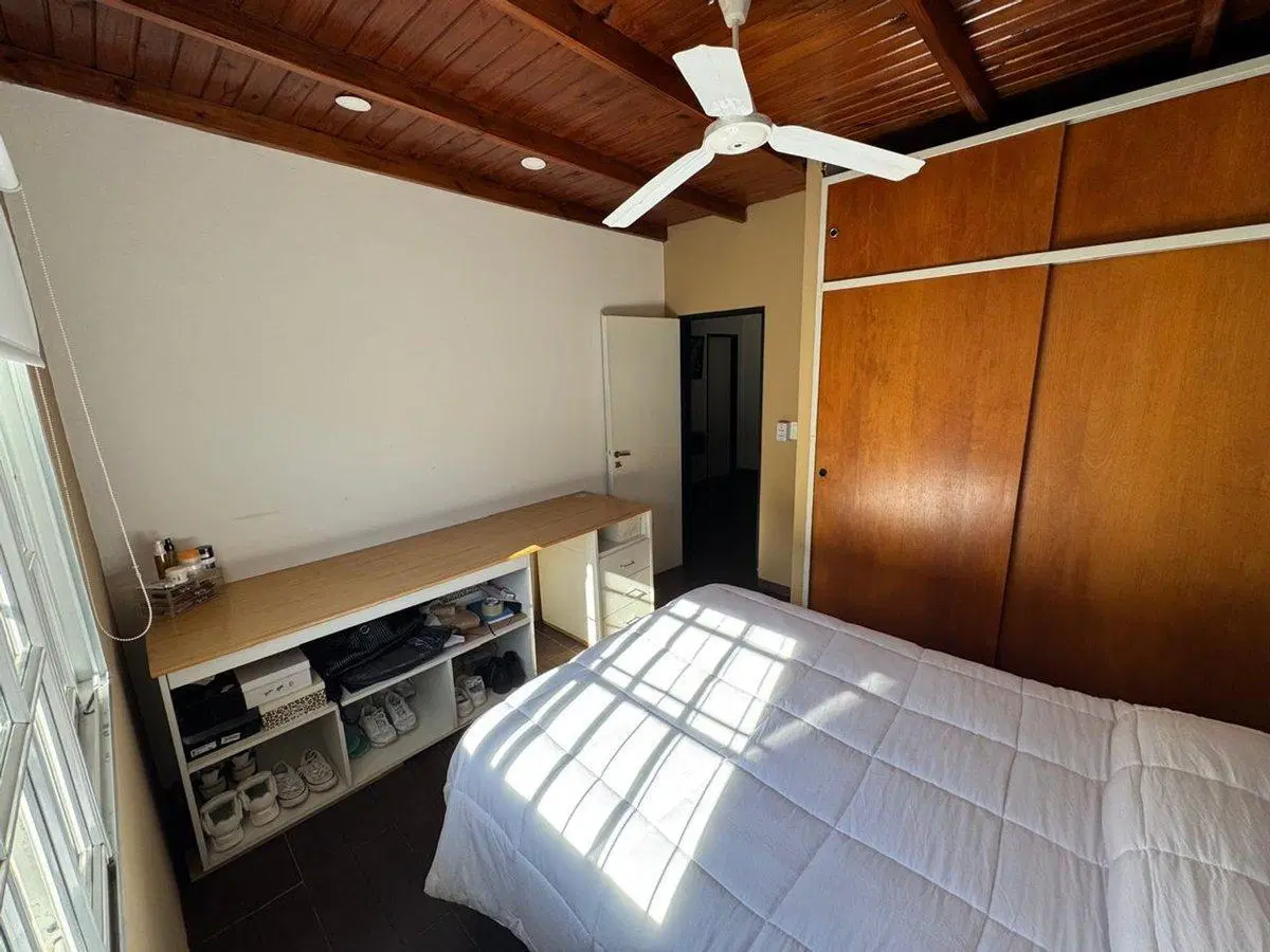 VENTA CASA 5 AMB CON JARDIN EN GENERAL RODRIGUEZ 2