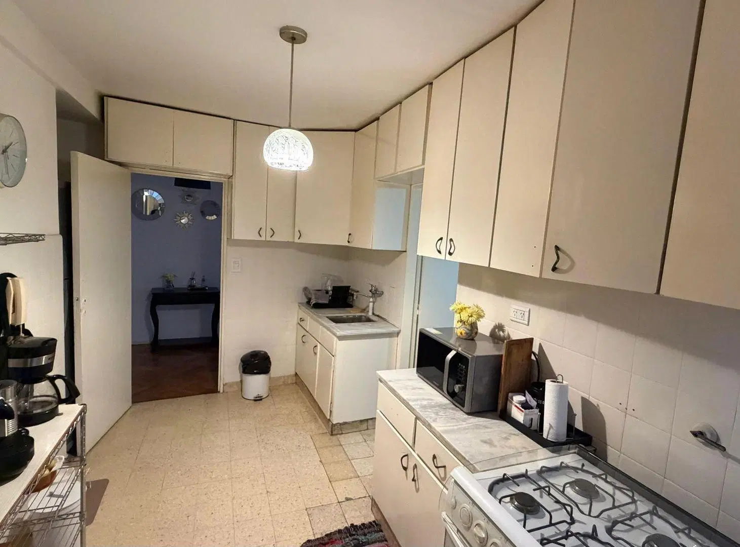 Venta amplio departamento de 3 amb con dep Almagro 5