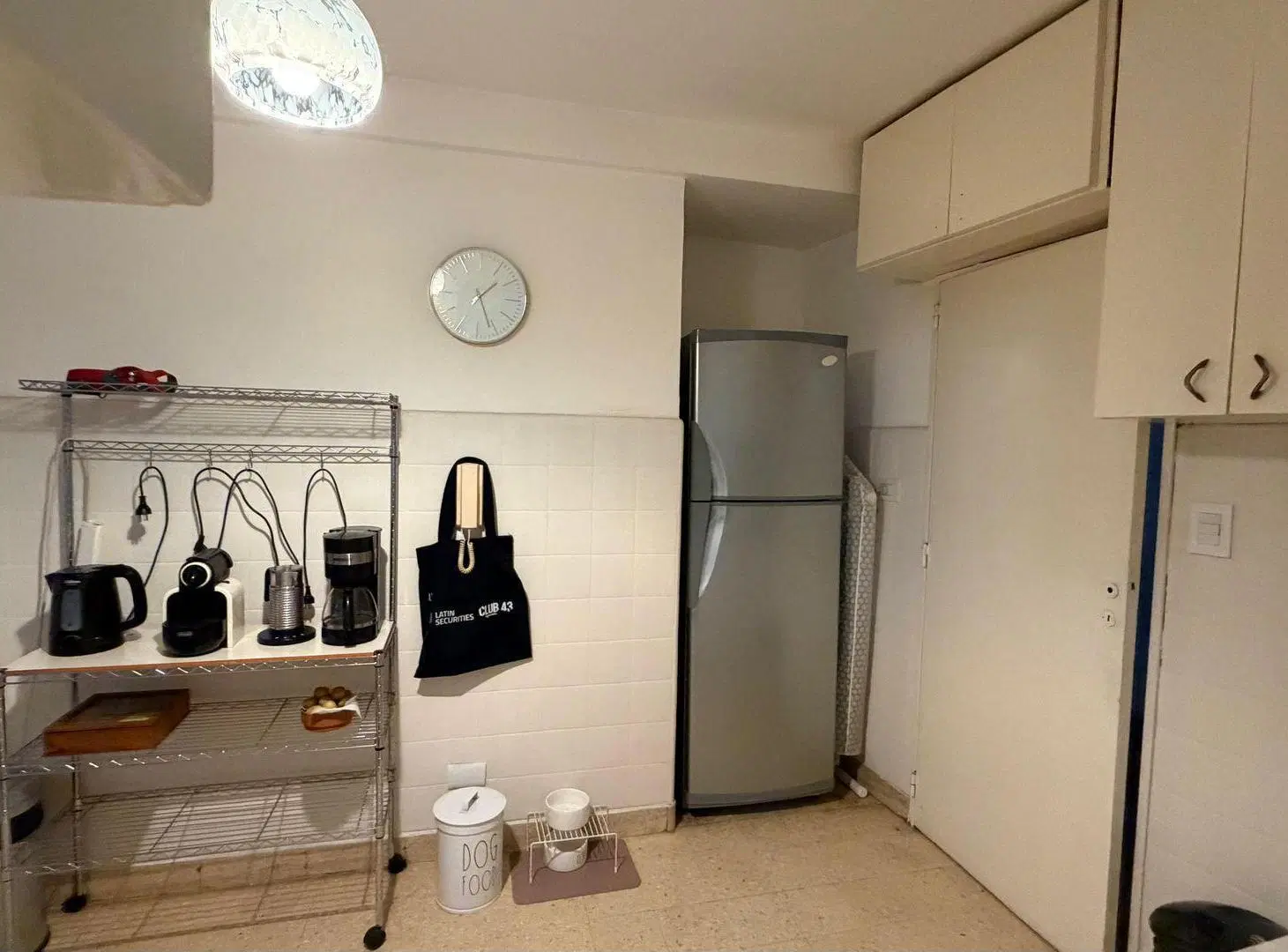 Venta amplio departamento de 3 amb con dep Almagro 4