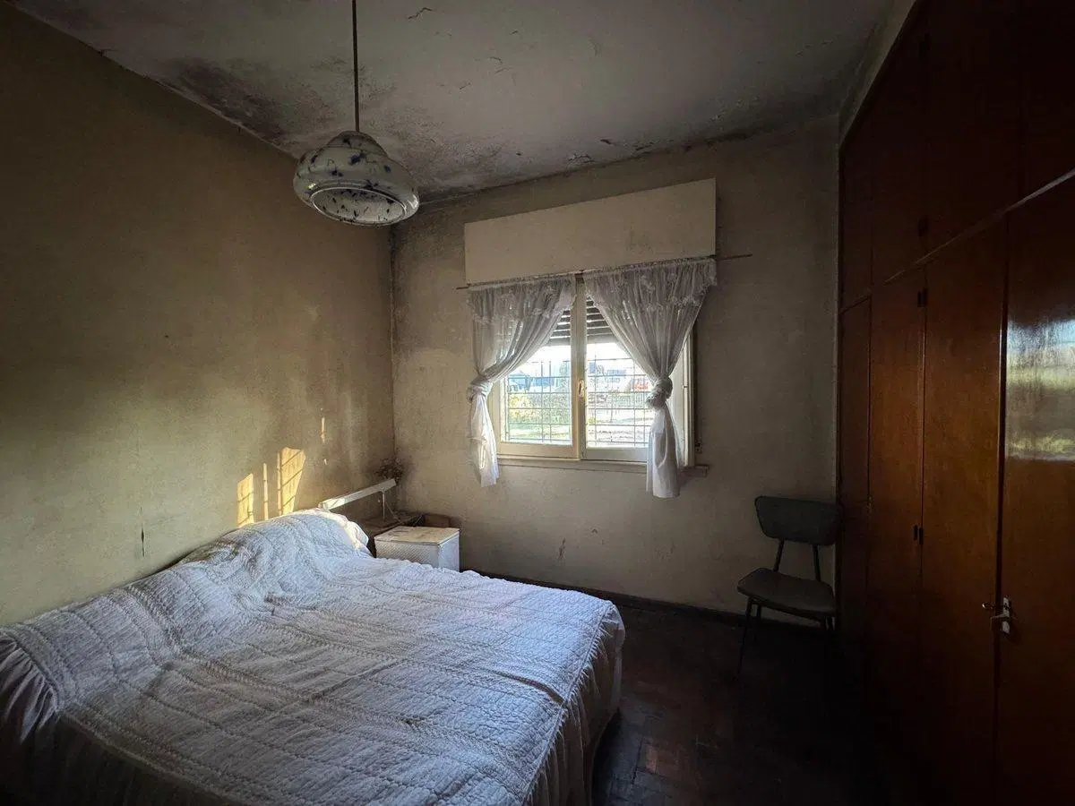 Venta Casa 4 Amb. Cochera, Patio (Acepta Permuta) 4