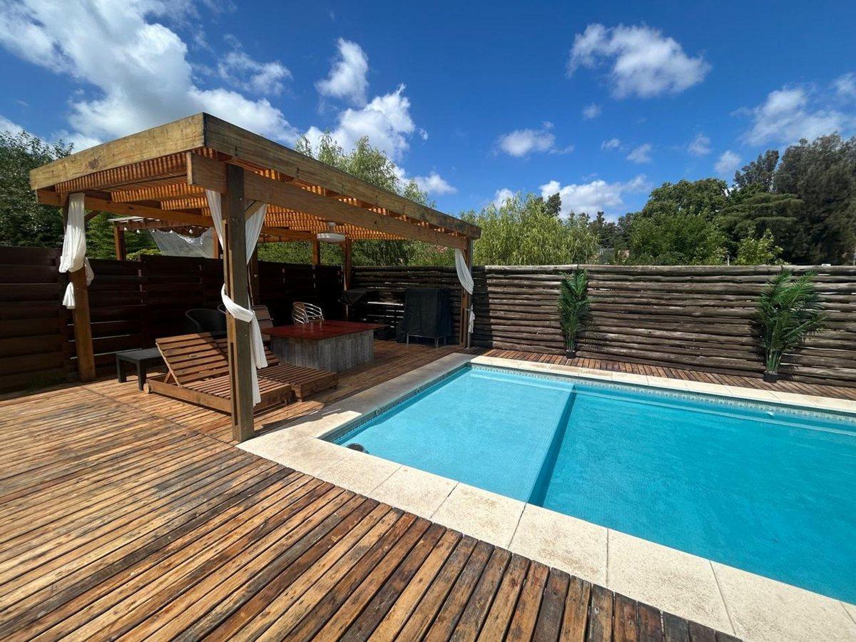 VENDE CASA 5 AMB B.CERRADO MASCHWITZ ACEPTAPERMUTA