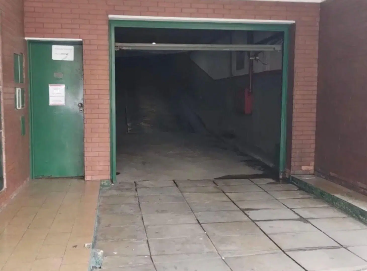 Cochera privada en alquiler Barracas 5