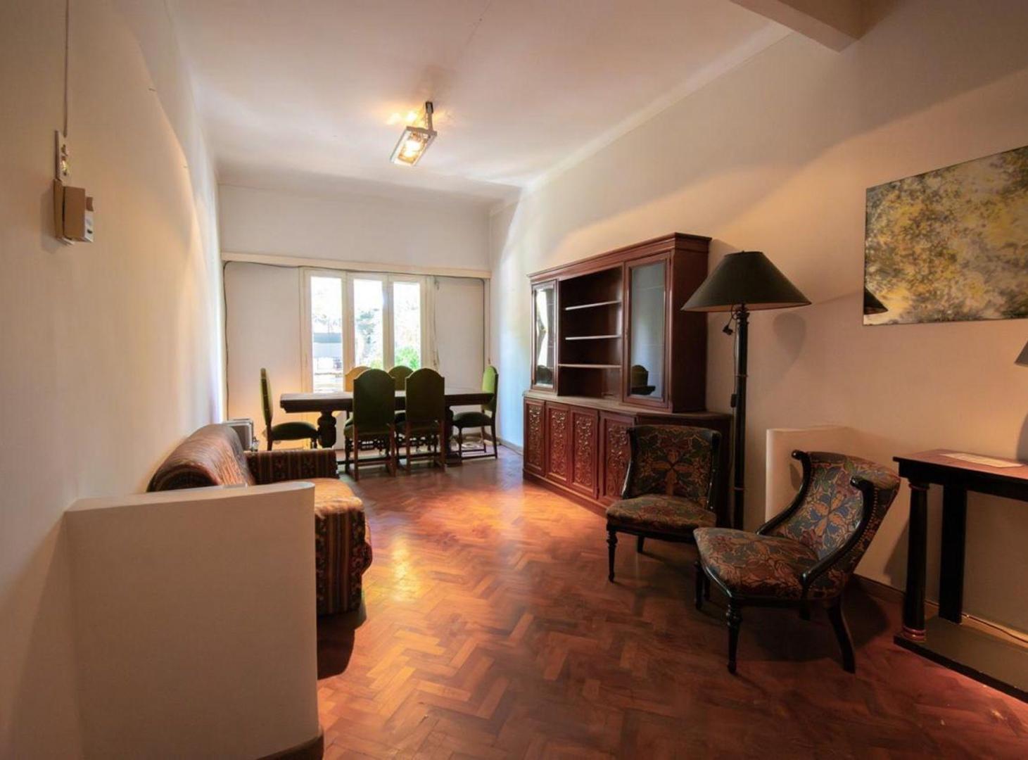 Venta 4 ambientes c/balcón, de época. Belgrano R