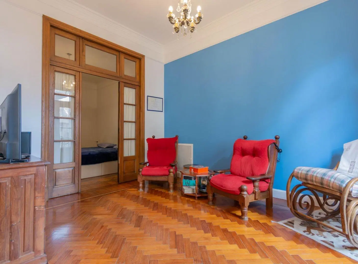 VENTA DEPARTAMENTO 4 AMB CON DEPEND. EN BALVANERA 3
