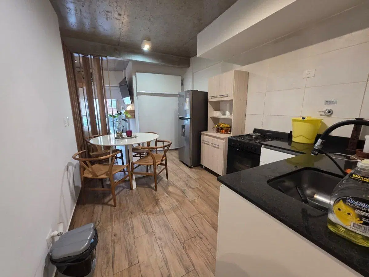 Venta monoambiente 2 balcones Nuñez 2