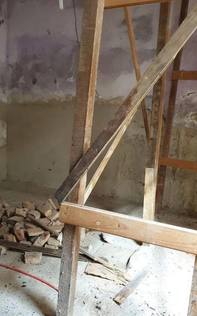 excelente terreno/  MAS casa a  RECICLAR BOEDO 5