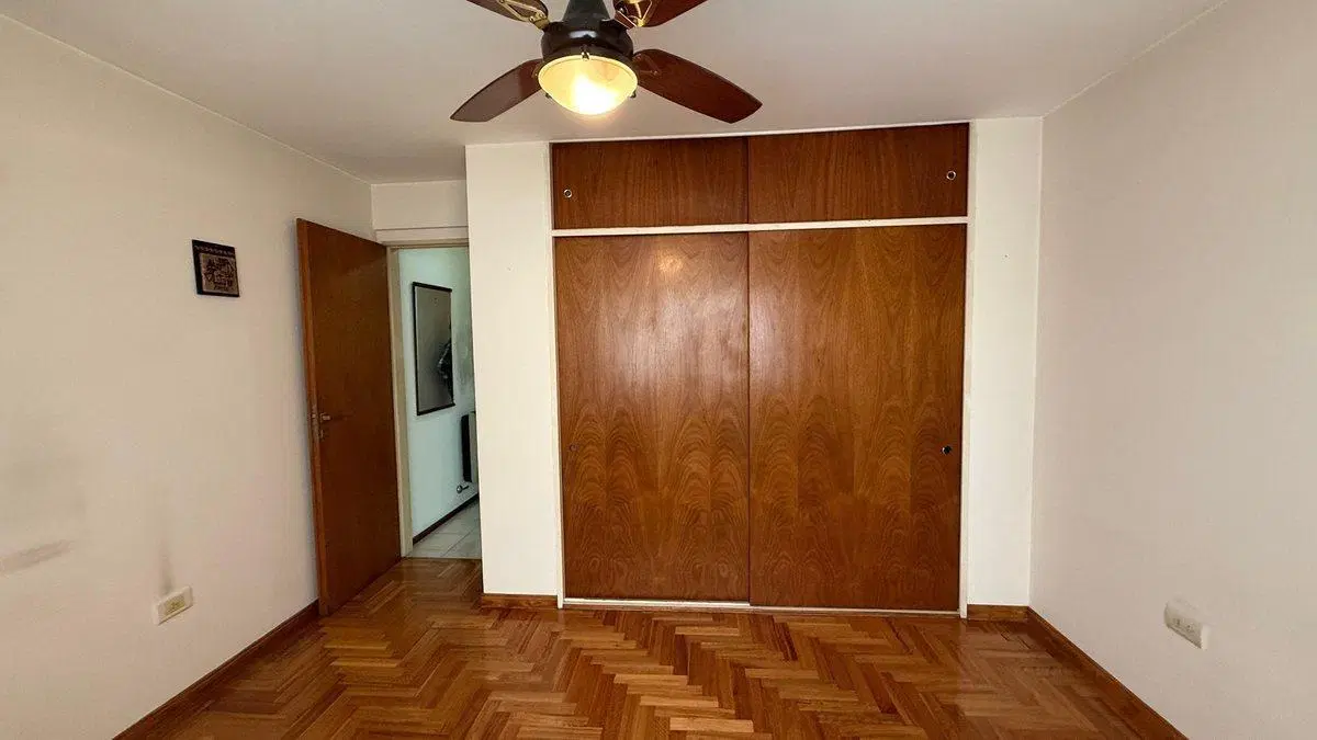 VENTA CASA TRIPLEX 4 AMBIENTES LANUS ESTE PARRILLA 5