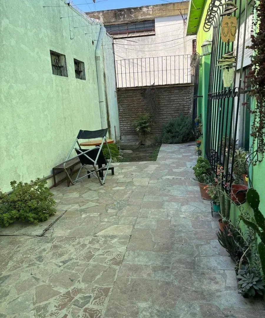Locales + vivienda multif. en venta en Hurlingham. 5