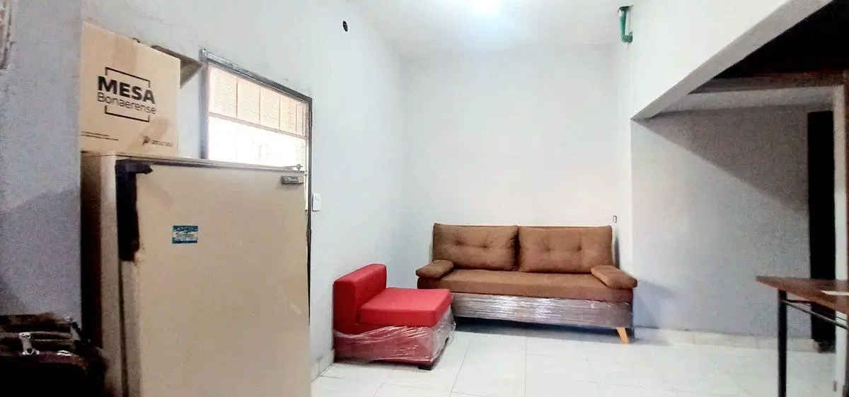 VENTA CASA 2 ambientes en Caseros con cochera 2