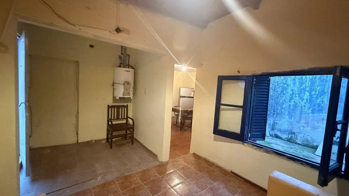 VENTA PH 3 AMBIENTES COCHERA Y PATIO LANUS 2