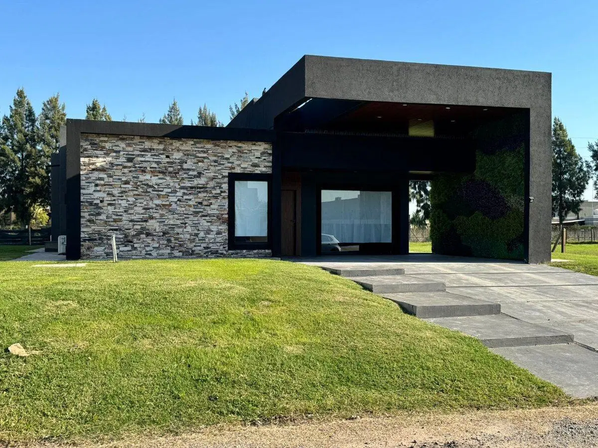 VENTA CASA 4 AMB PILETA CRUZ DEL SUR, SAN VICENTE 2