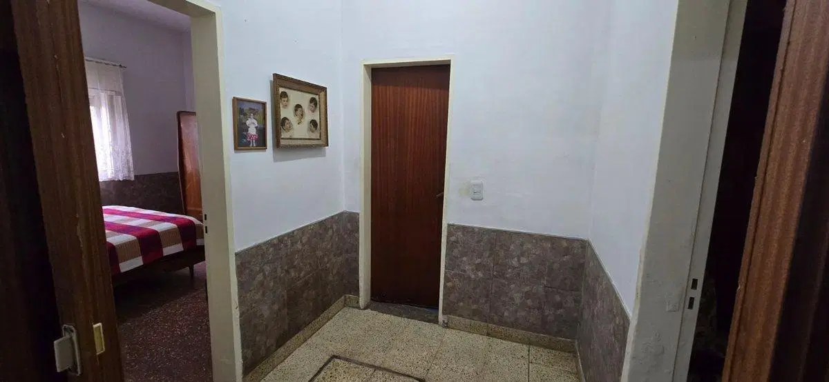 Casa 3 amb C/fondo,quincho,parrilla,cochera, y dpt 4