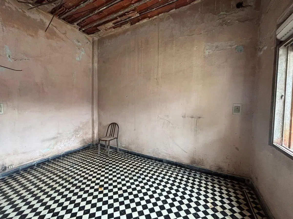 Casa  en venta 3 amb a reciclar en Castelar Morón 2
