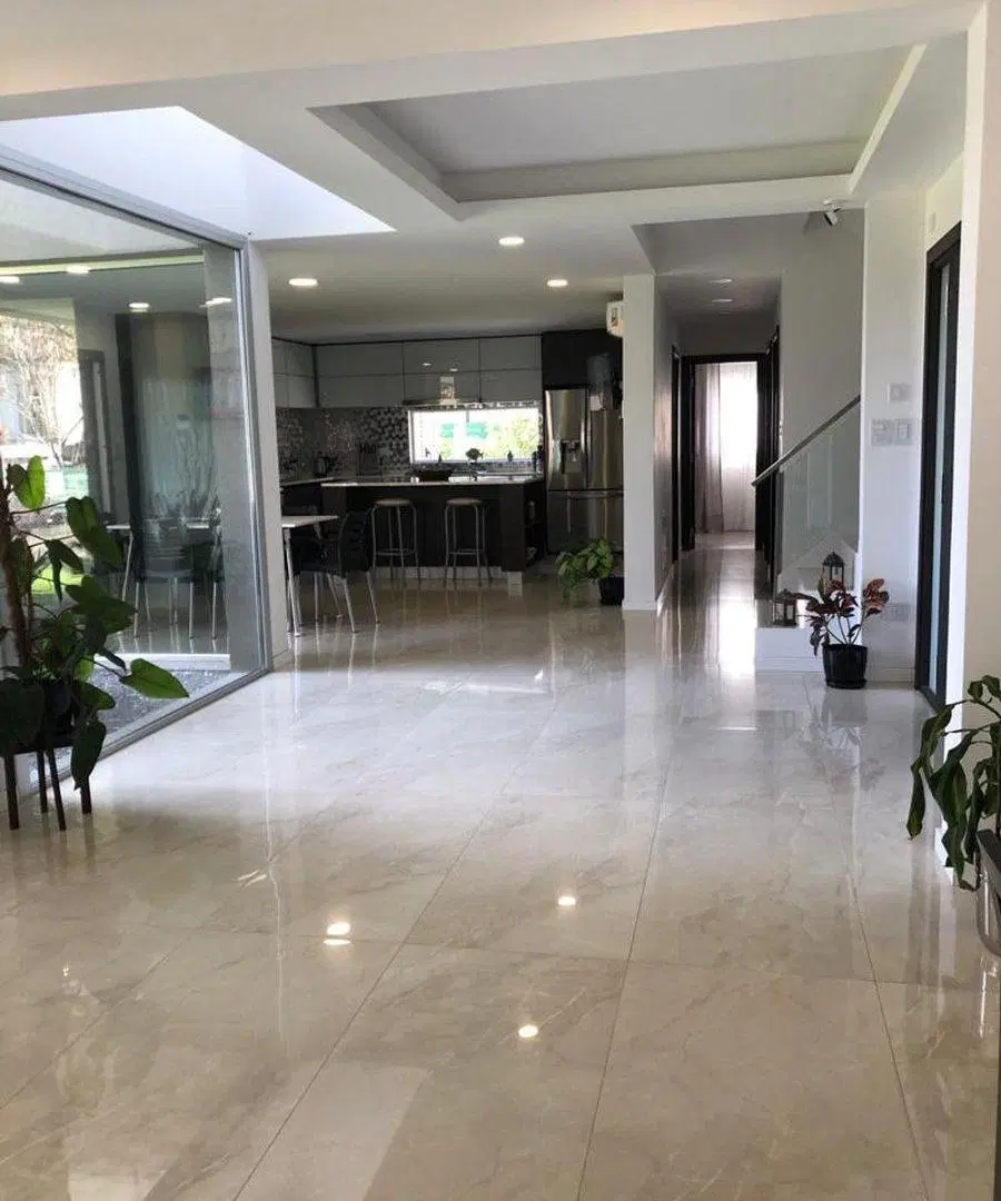 EXCELENTE PROPIEDAD CON DETALLES DE ALTA CATEGORIA 2