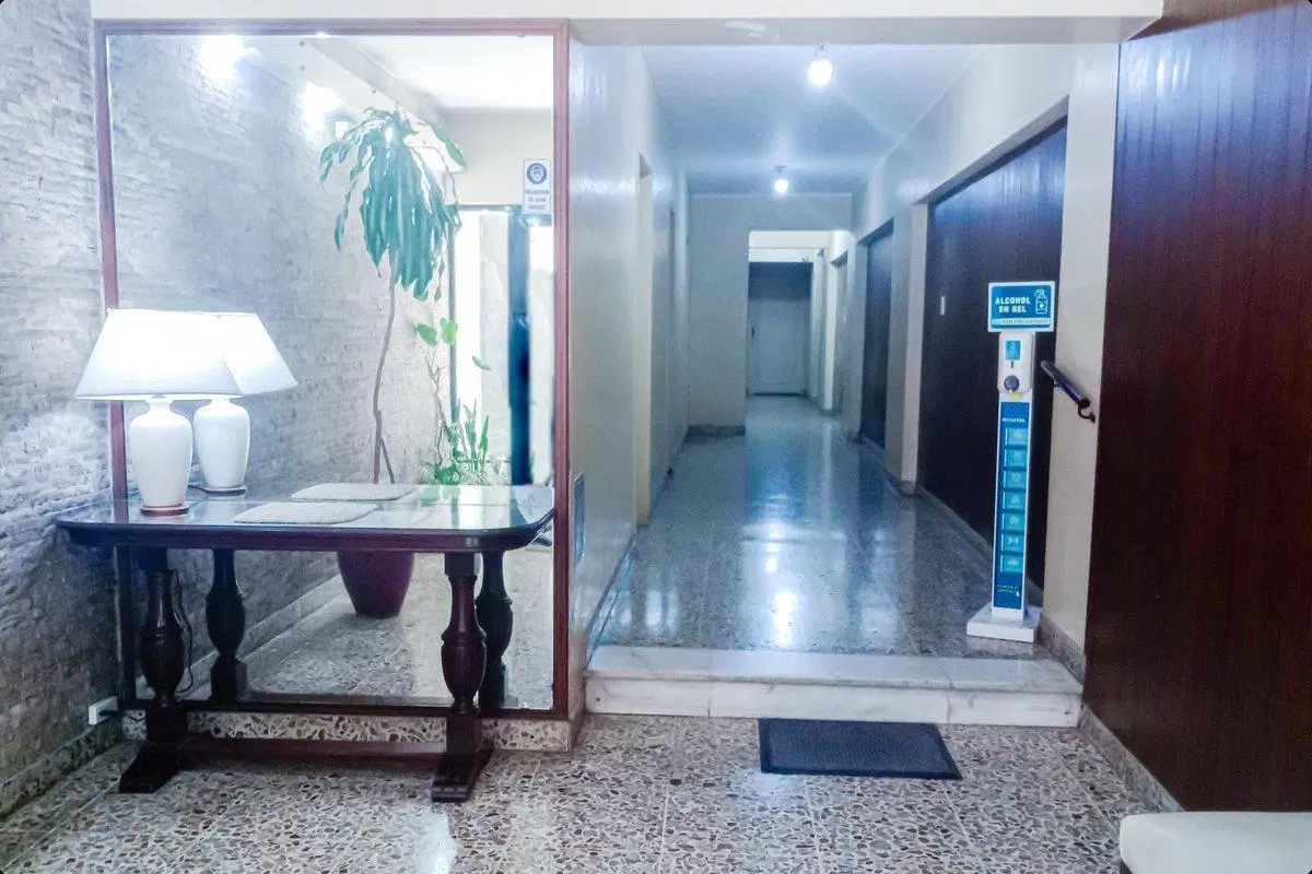Departamento venta 3 ambientes con dep. en Palermo 5