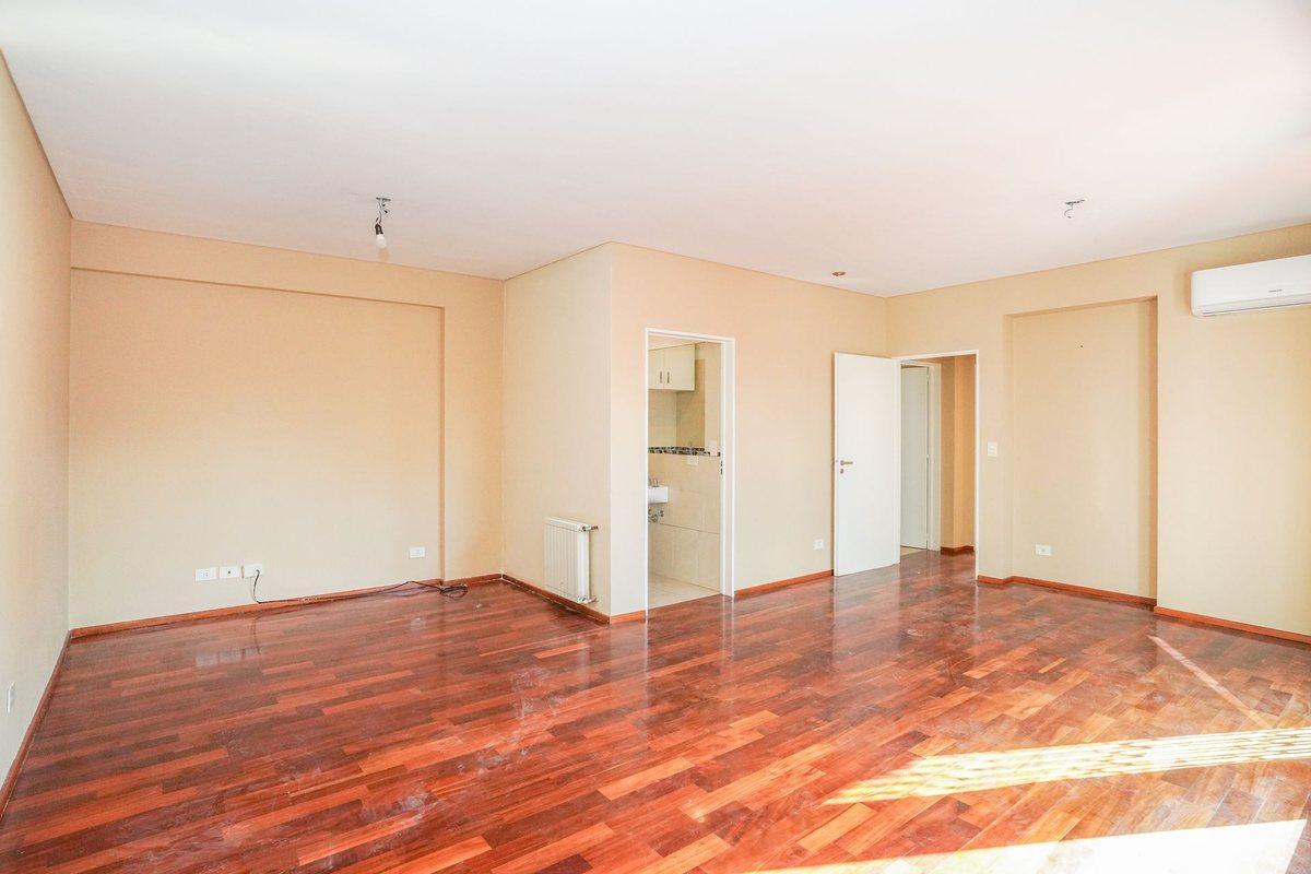 Foto de VENTA DEPARTAMENTO TRES AMBIENTES COCH EN ALMAGRO, imagen 1