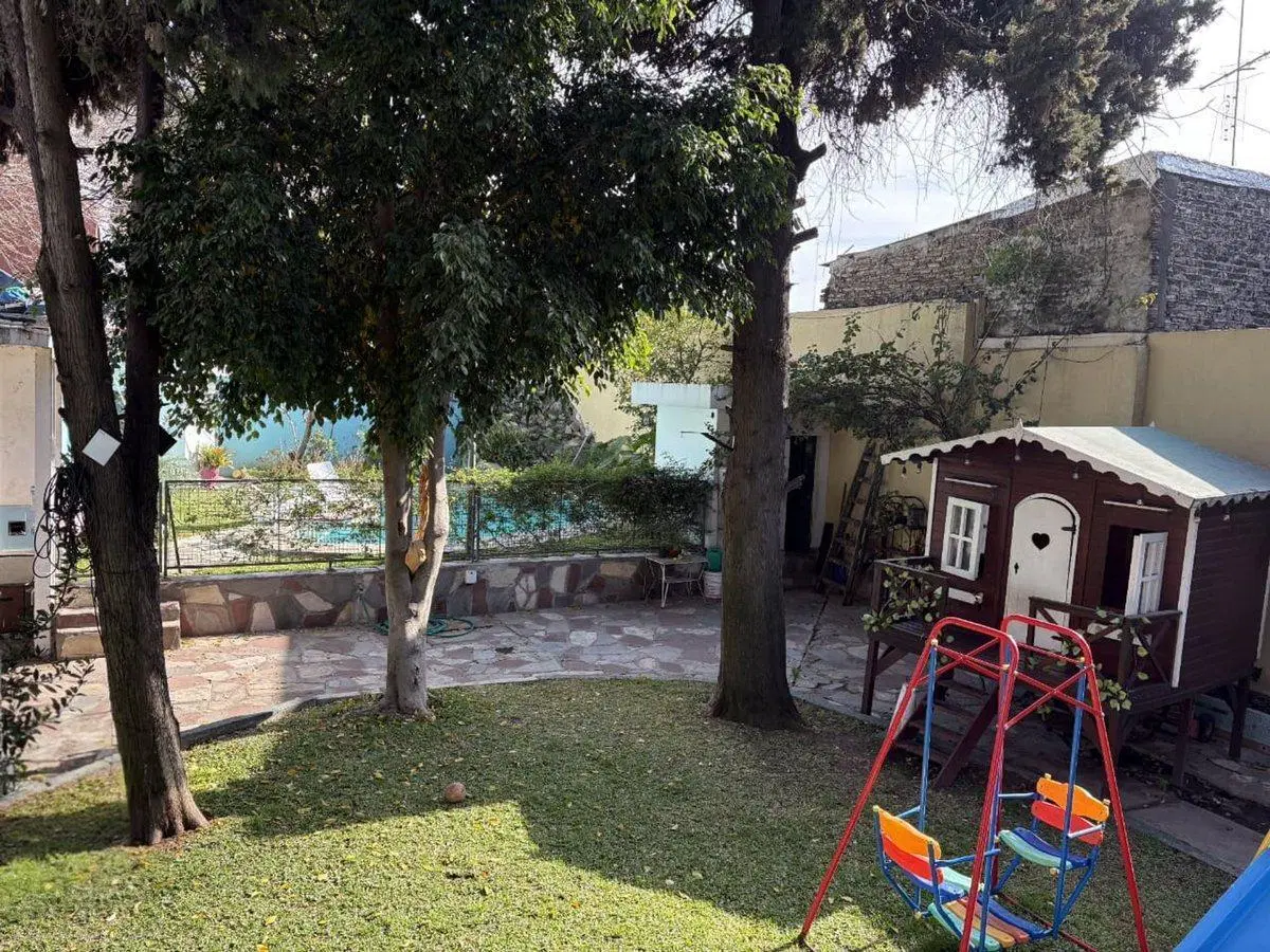 Casa / Casa Quinta C/pileta en venta en San Justo 2