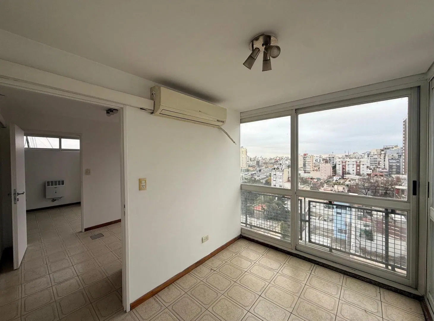 VENTA DEPARTAMENTOS 3 AMBIENTES CON TERRAZA PARRI 5