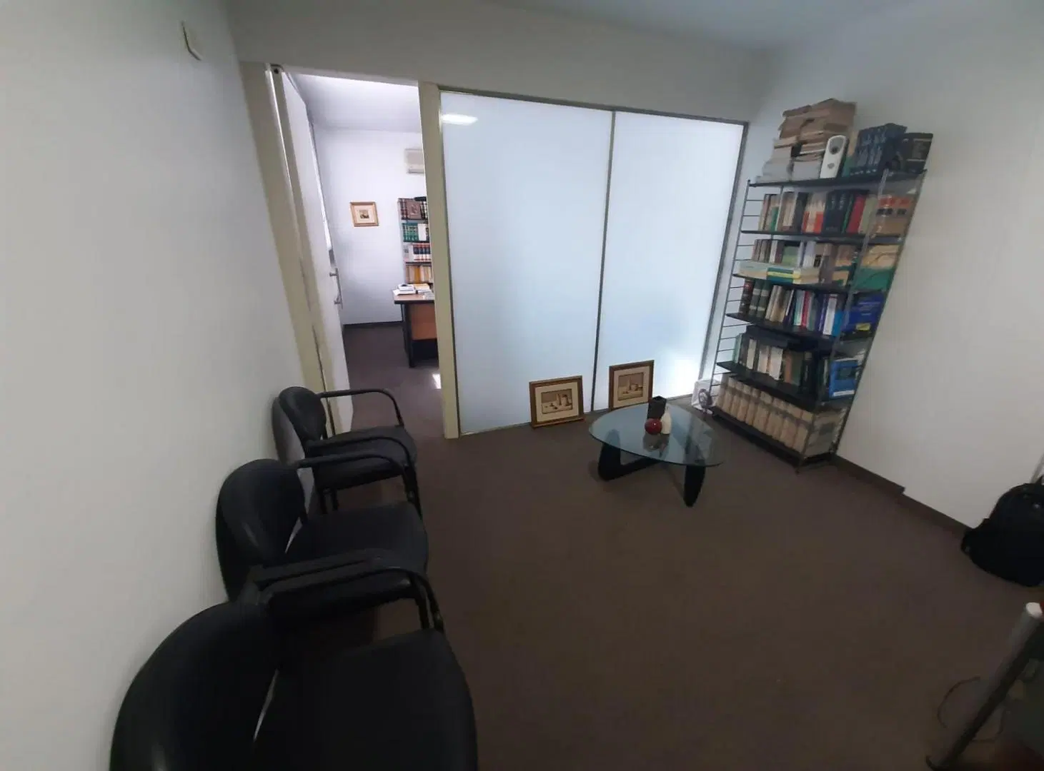 Venta de oficina en Juan Domingo Peron 1500 3