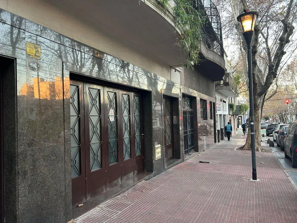 VENTA DEPARTAMENTO 4 AMBIENTES -AMOBLADO- 2