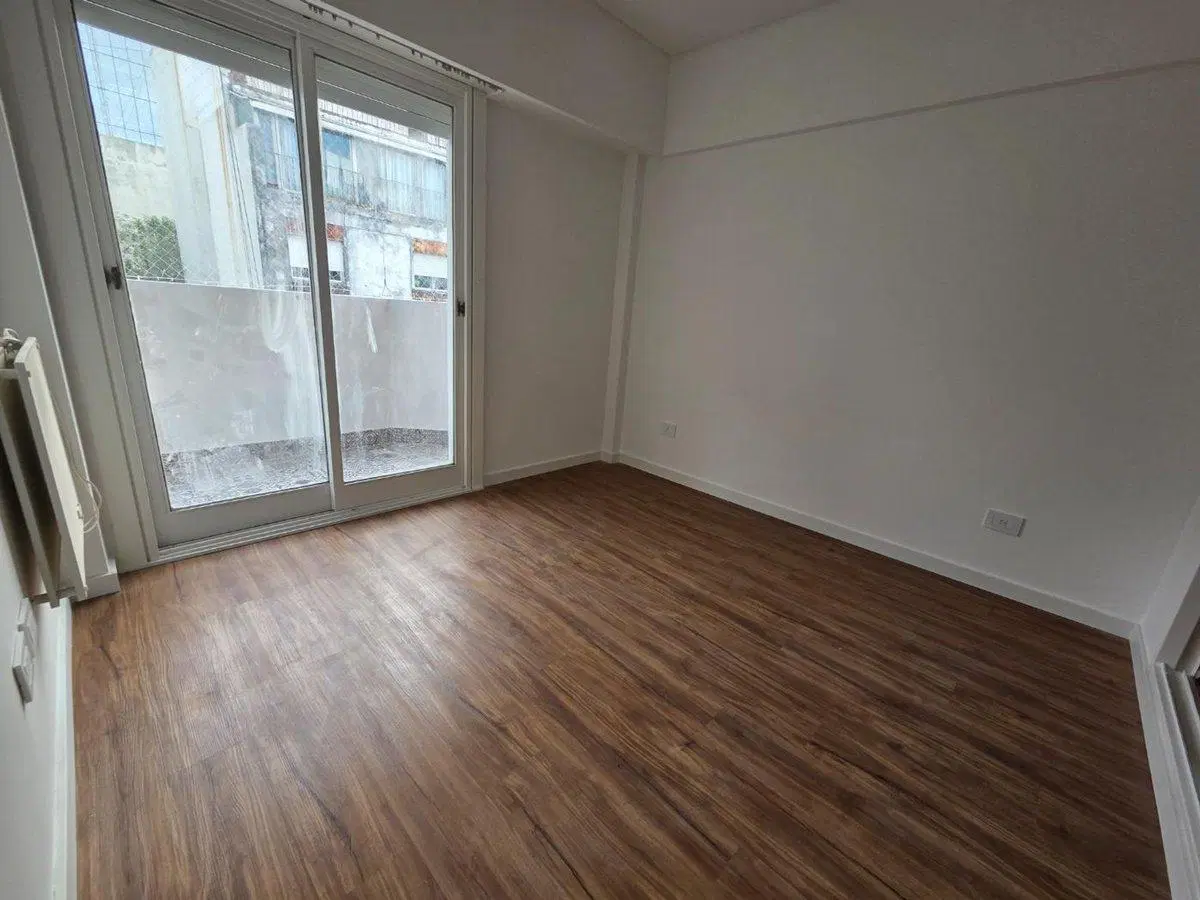 VENTA DEPTO BELGRANO 3 AMB BALCON - A NUEVO 6ª 8