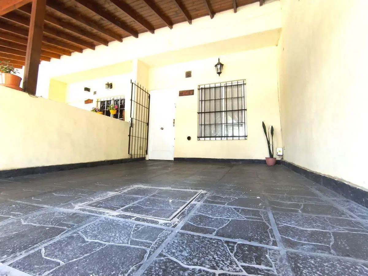 VENTA TRIPLEX C/PARRILLA EXC UBICACION, SAN MIGUEL 2