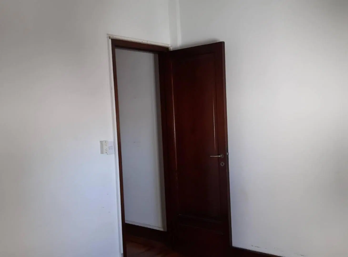 VENTA DPTO 3AMB CON BALCON MONSERRAT 5