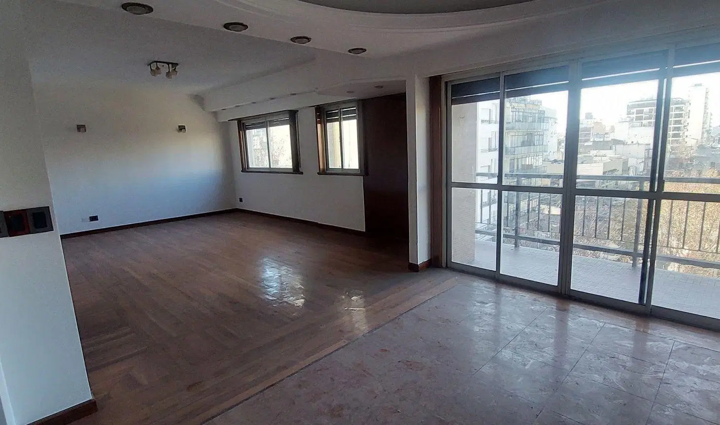 Departamento en Venta - Avellaneda - 5 Ambientes 2