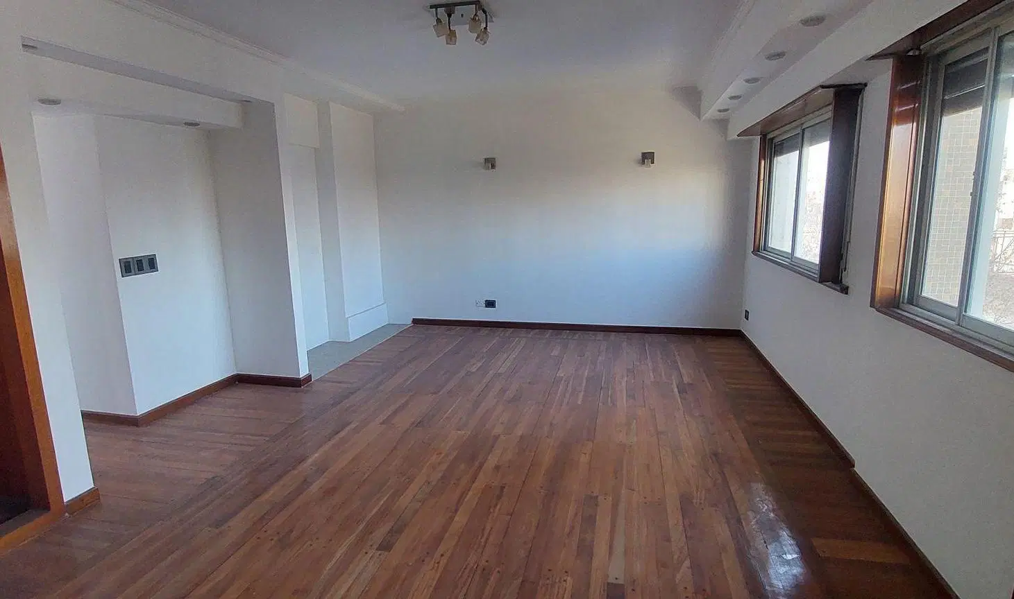 Departamento en Venta - Avellaneda - 5 Ambientes 4