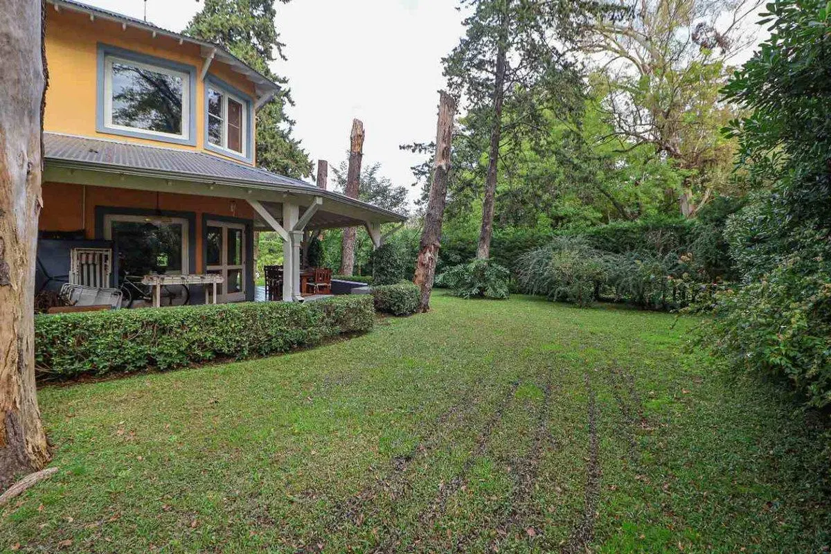 VENDE CASA C PILETA Y PARQUE EN GOLF CLUB ARGENTIN 3