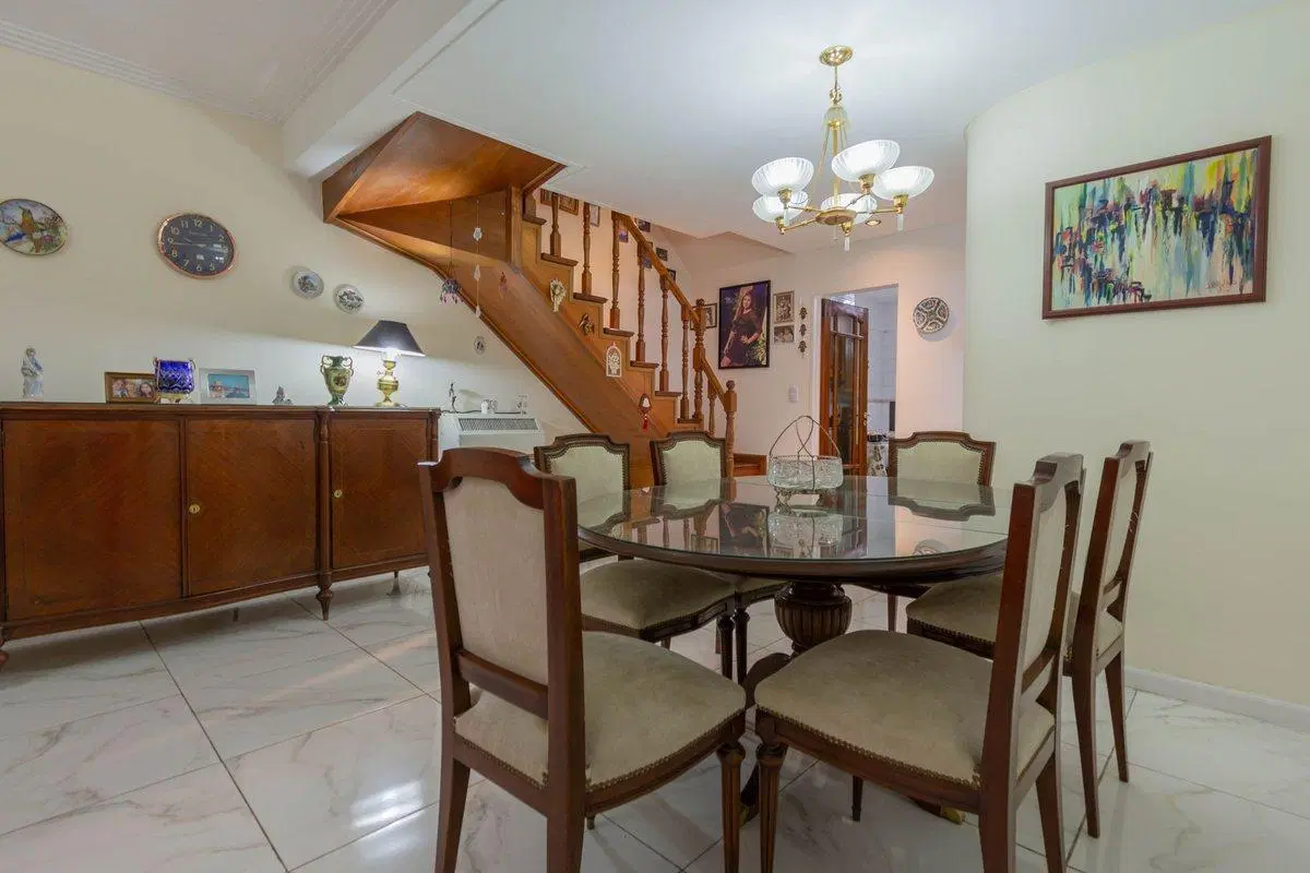 VENTA DÚPLEX C/COCHERA, JARDÍN, QUINCHO EN ALMAGRO 4