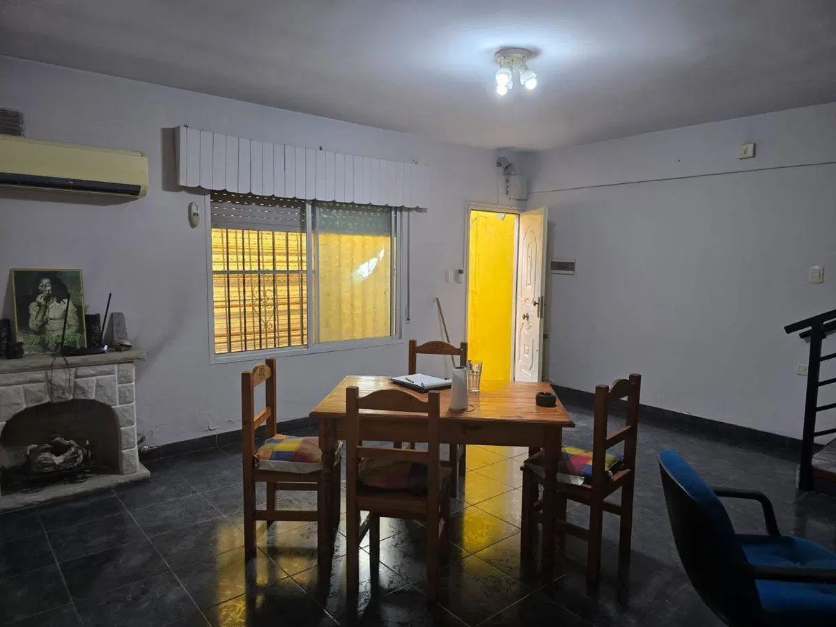 VENTA MULTIFAMILIAR 3 UNIDADES  318M2 5