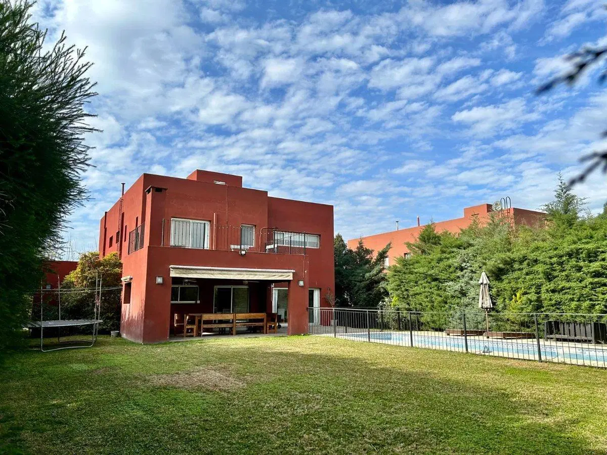 Alquiler Casa Barrio Cerrado Villa Olivos 3