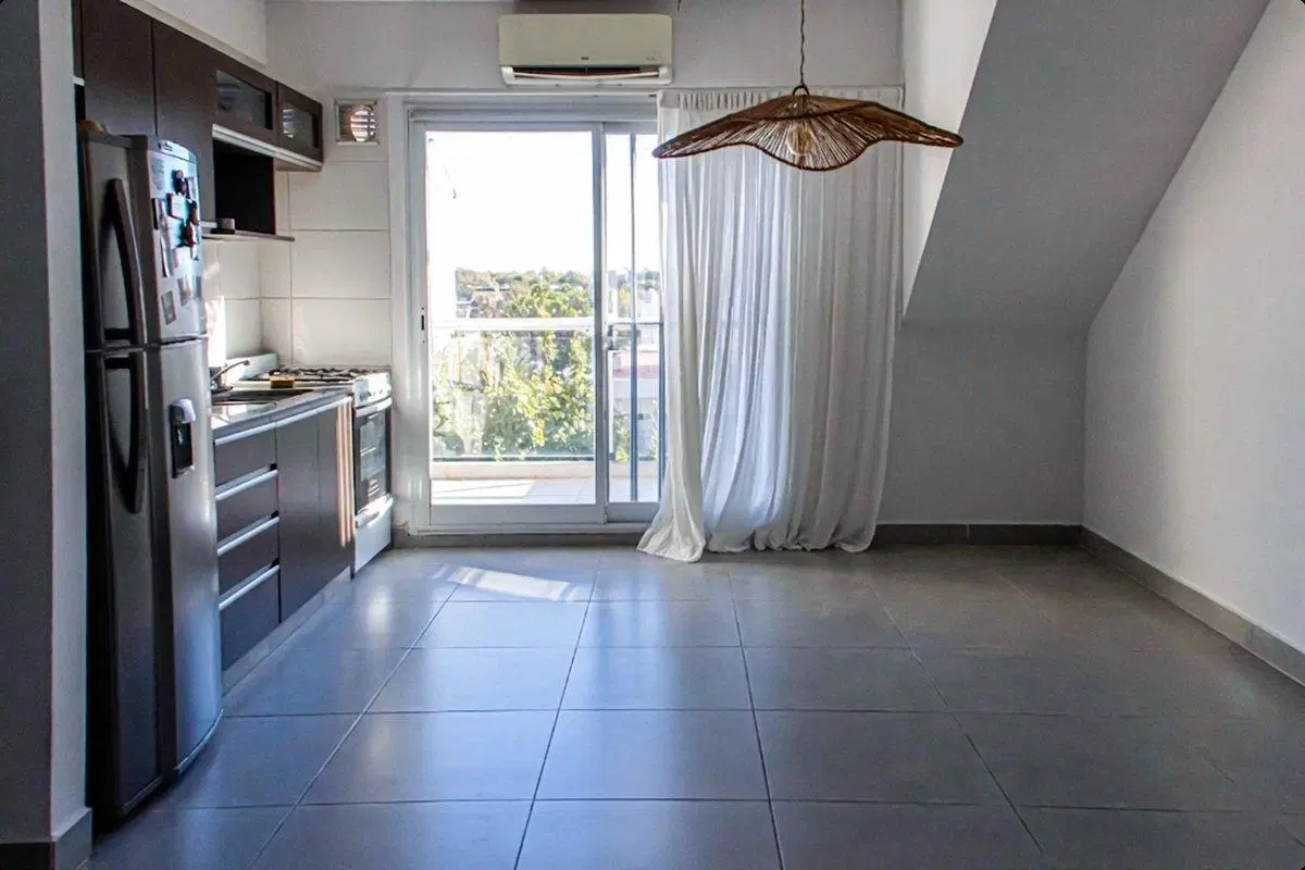 Departamento 2 ambientes- terraza-cochera Florida 3