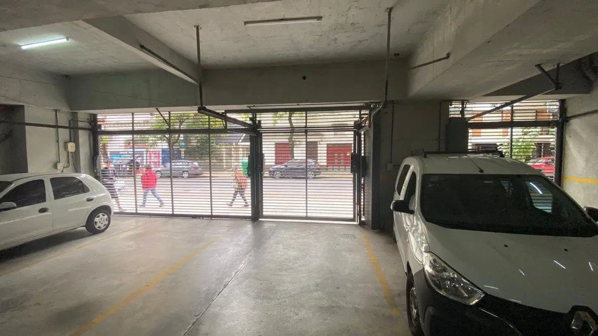 Venta - cochera c/ acceso independiente - Almagro 4
