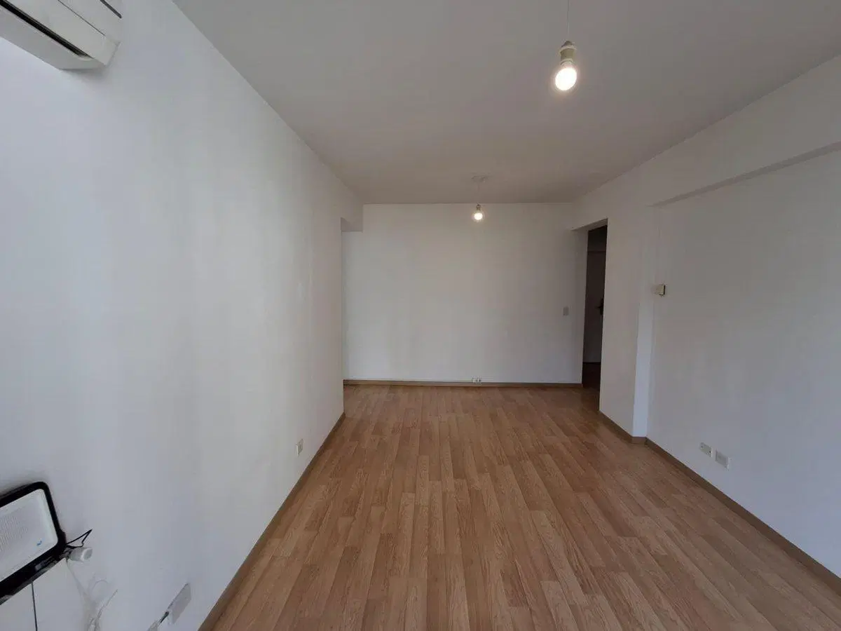 Departamento en alquiler en V.Urquiza 2 amb c/seg 5