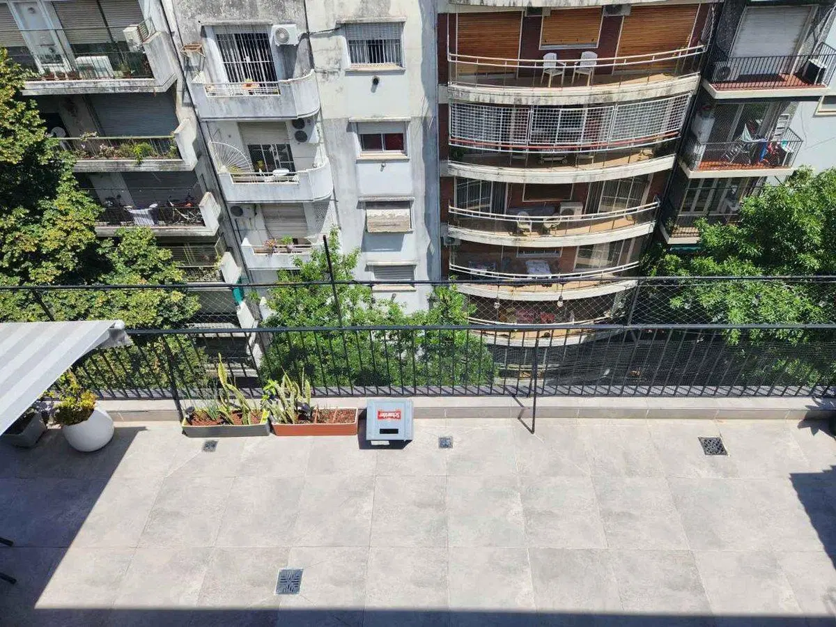 Departamento venta 3 ambientes, depend. Caballito 2