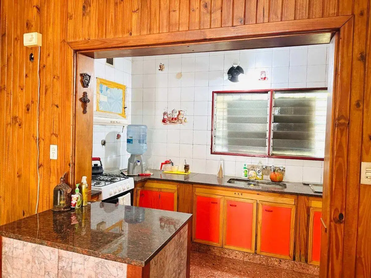 Casa En Venta en Ezeiza Centro Con Parque 3