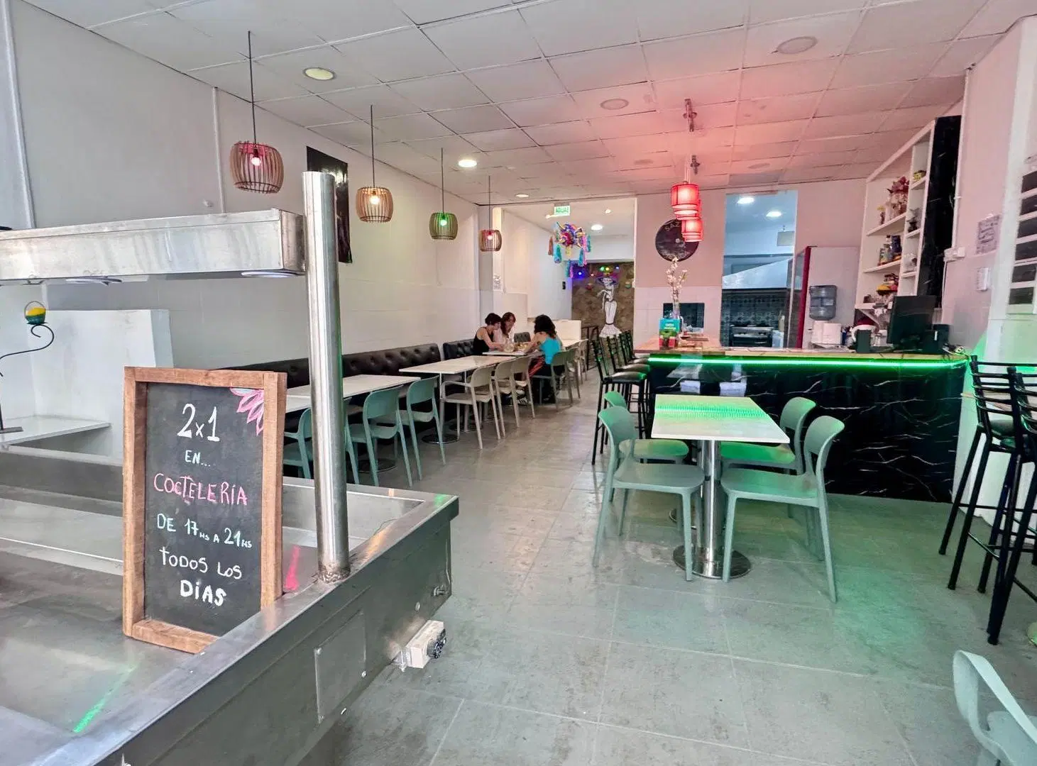 Local Gastronómico en VENTA. Zona Tribunales. 4