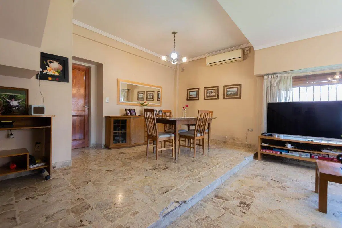 VENTA CASA 4 AMB C/JARDIN + PH 2 AMB VILLA BOSCH 2