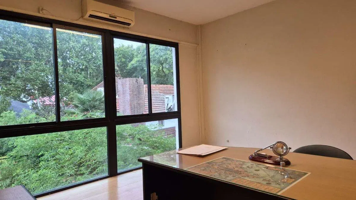VENTA OFICINA CON DESPACHO OLIVOS 4