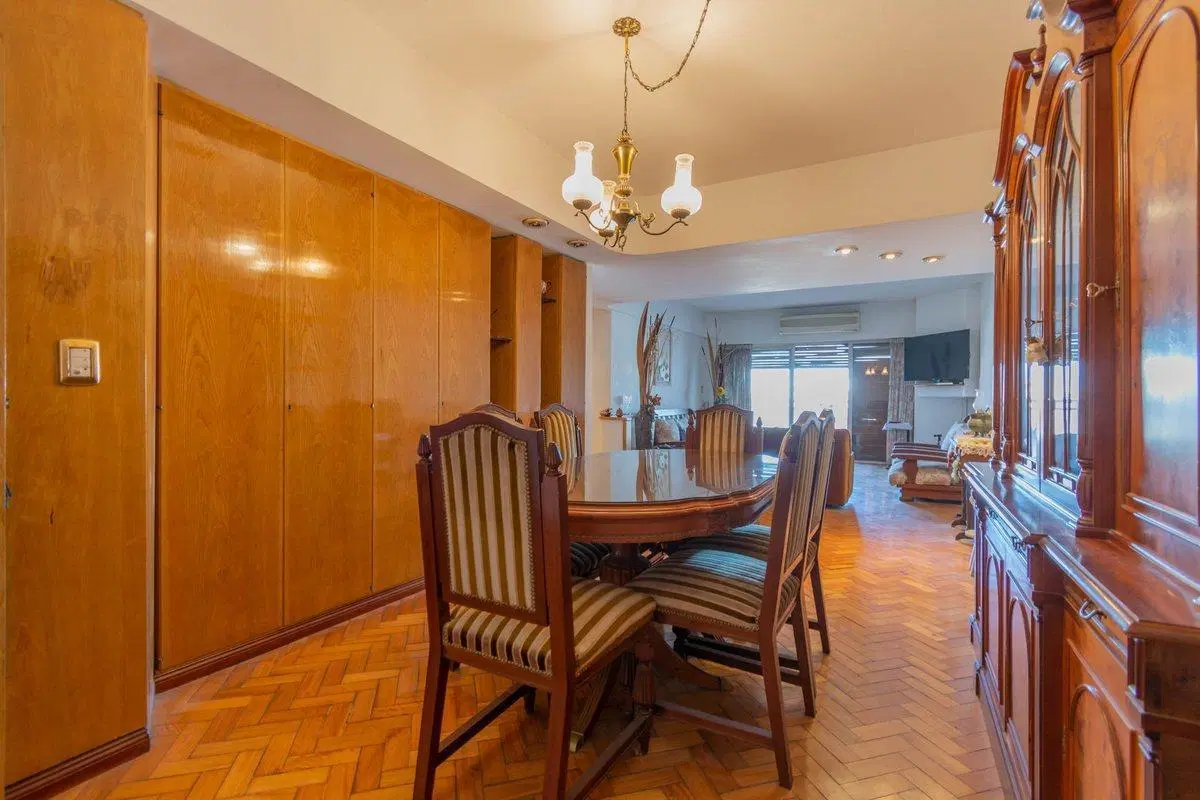 VENTA 4 AMB + COCHERA. PISO ALTO. CAÑITAS 4